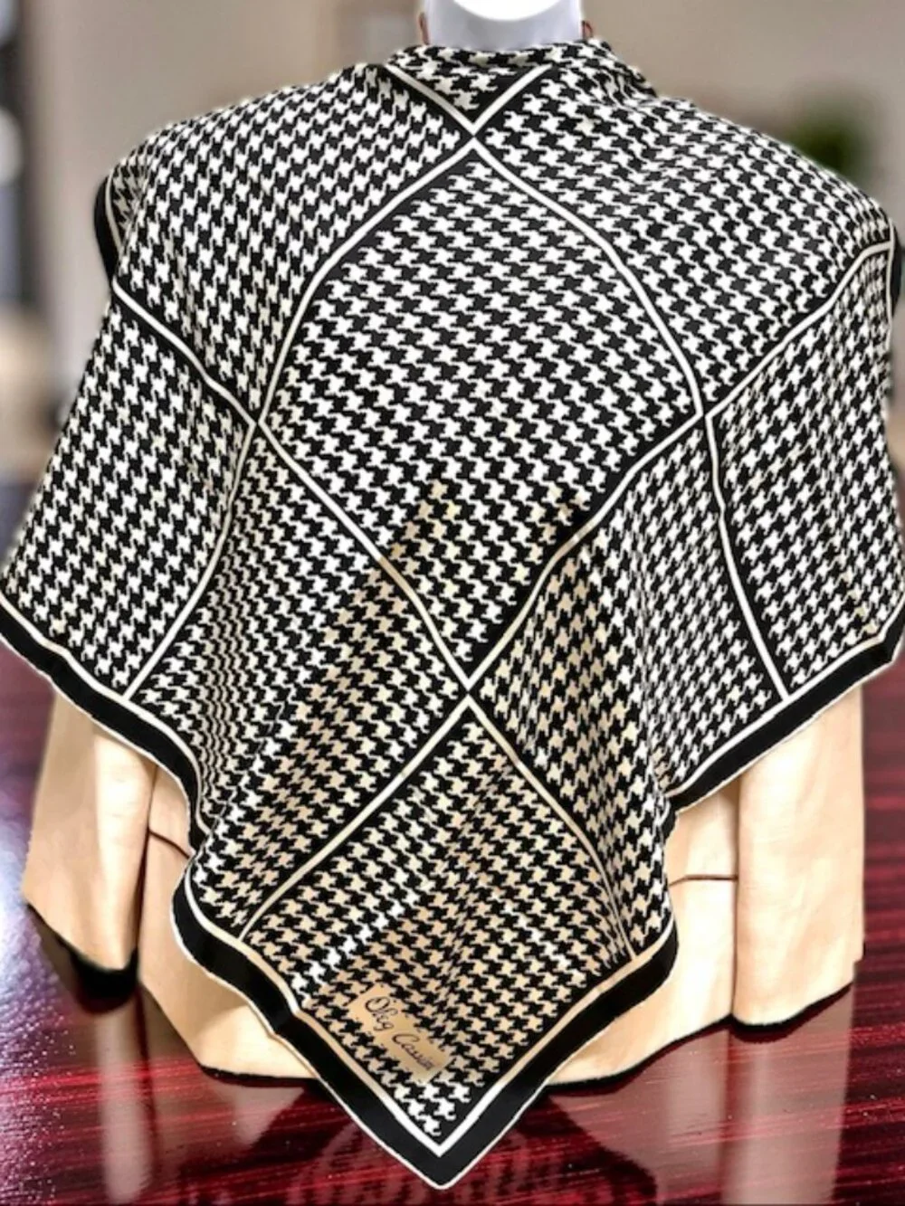A Pair Ladie's Oleg Cassini 100% Silk Scarf 30